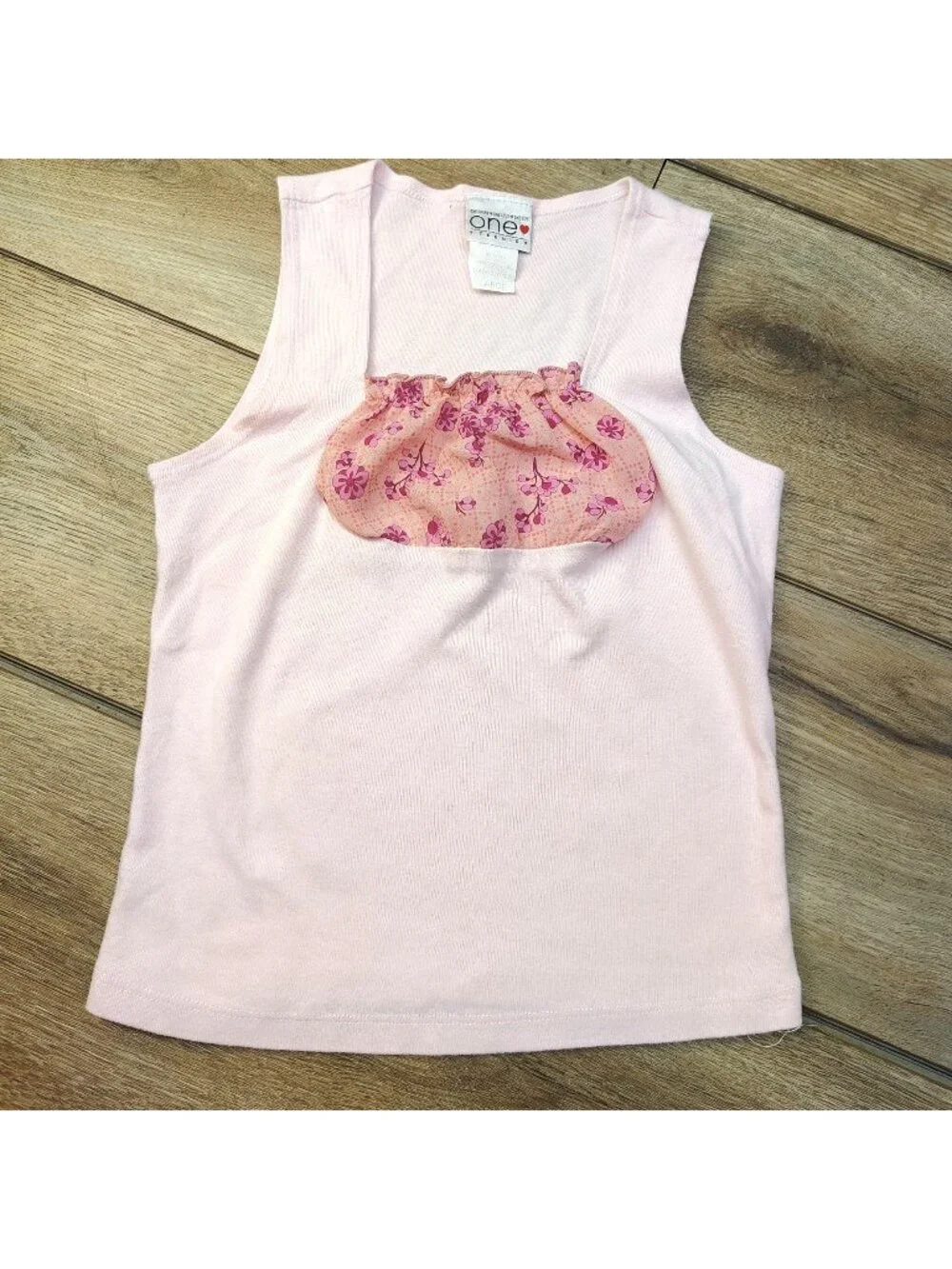 One Love Tees Girls Tank Top Youth 10/12 Pink Lips Graphic Sleeveless Cotton Shi